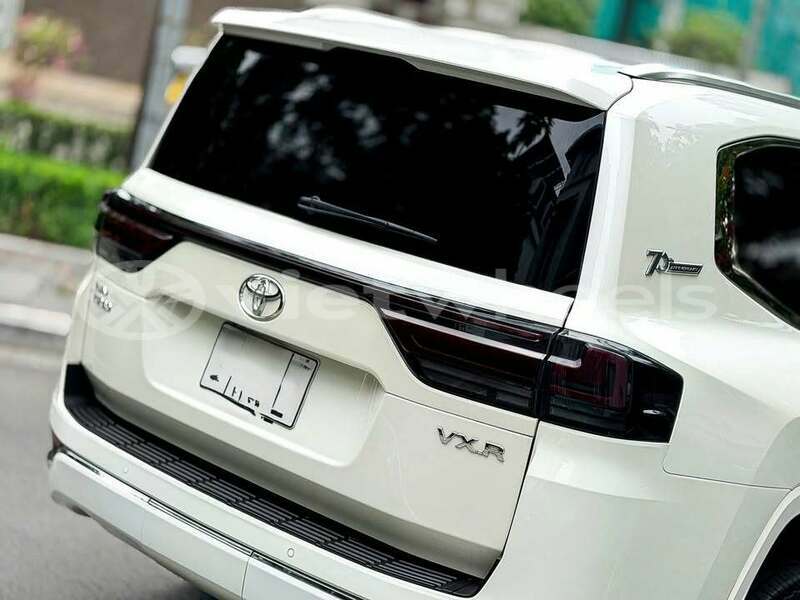 Big with watermark toyota land cruiser none cao bang 47325