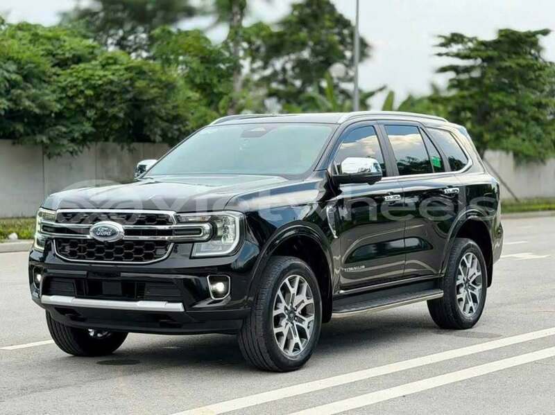 Big with watermark ford everest none bac ninh 47335