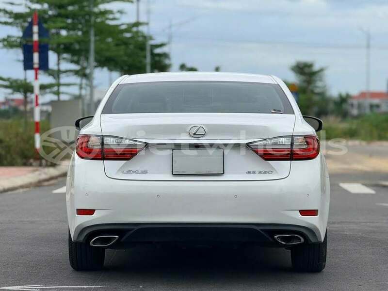 Big with watermark lexus es none bac ninh 47341