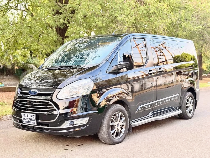 Big with watermark ford tourneo hanoi tp ho chi minh 47346