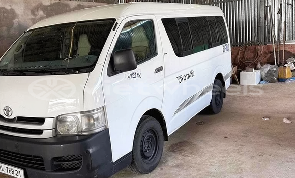 Mua Đã sử dụng Toyota Hiace Xe ô tô