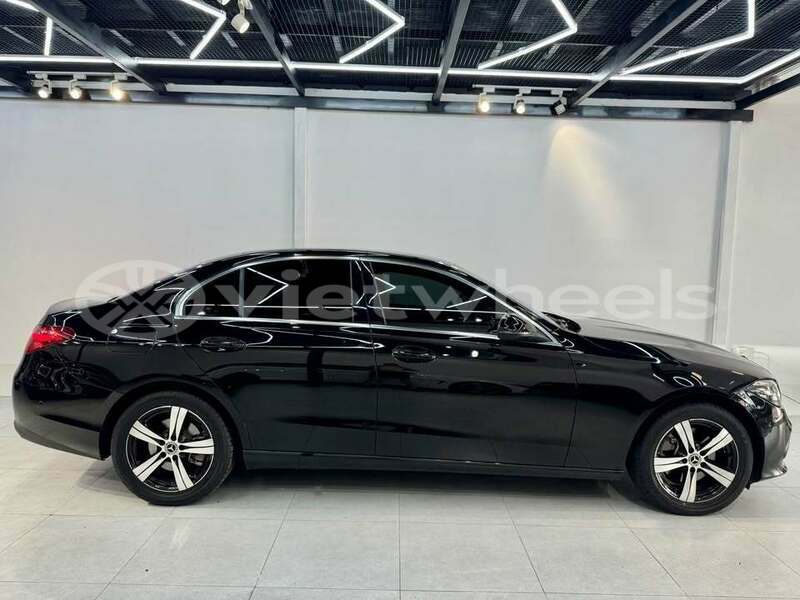 Big with watermark mercedes benz c class hanoi can tho 47394