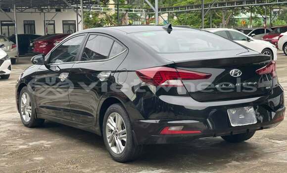 Mua Đã sử dụng Hyundai Elantra Xe ô tô Mua Đã sử dụng Hyundai Elantra Xe ô tô