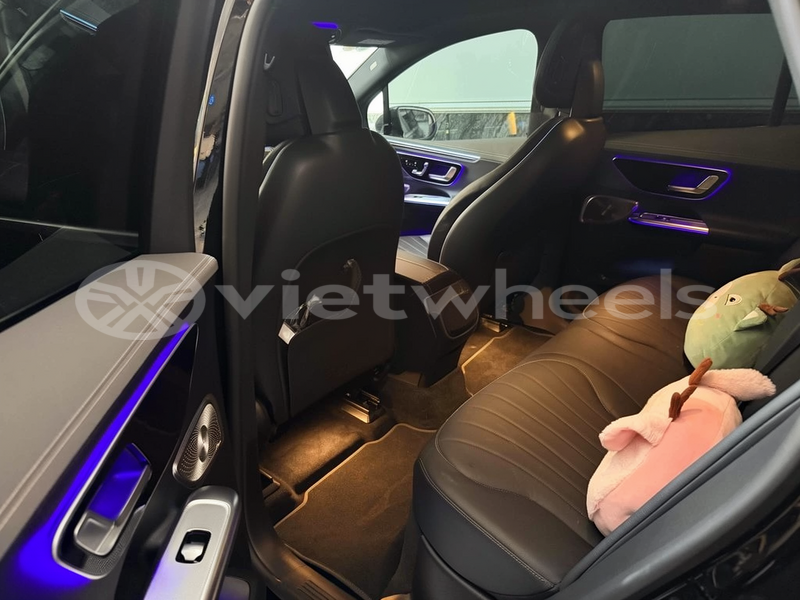 Big with watermark mercedes e hanoi tp ho chi minh 47430