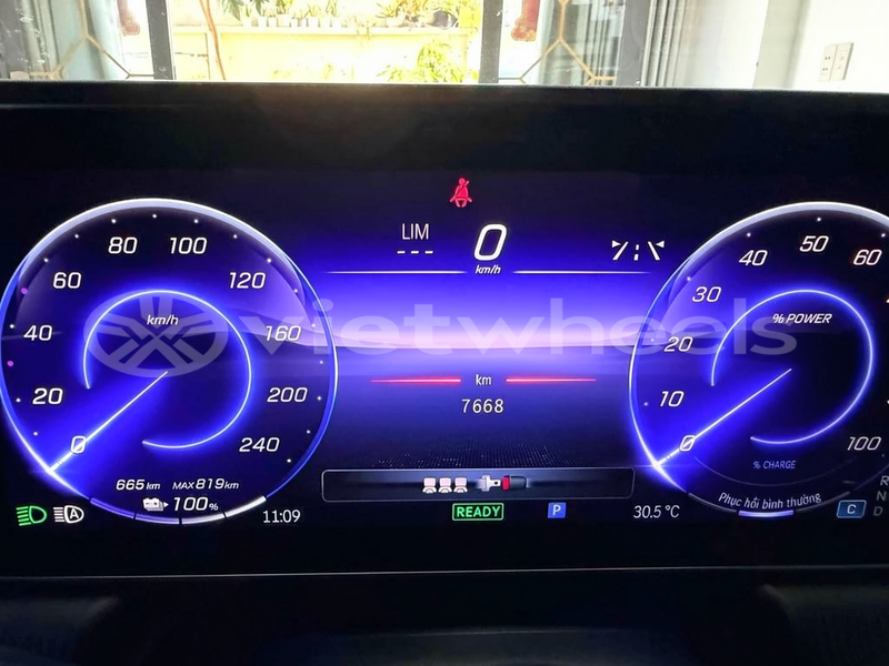 Big with watermark mercedes e hanoi tp ho chi minh 47430