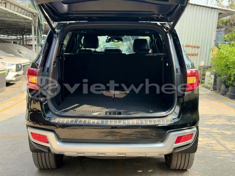 Big with watermark ford everest none cao bang 47451