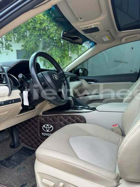 Big with watermark toyota camry hanoi can tho 47470