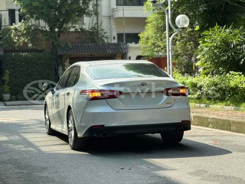 Big with watermark toyota camry hanoi gia lai 47475