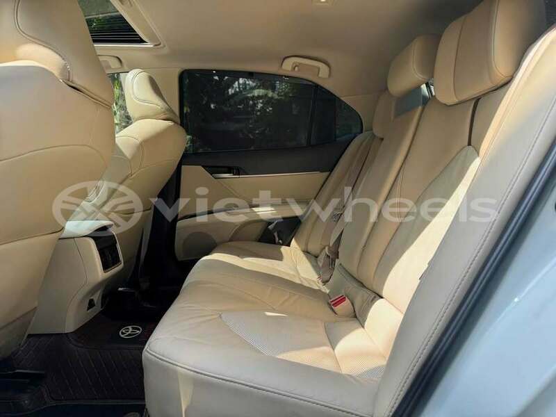 Big with watermark toyota camry hanoi gia lai 47475