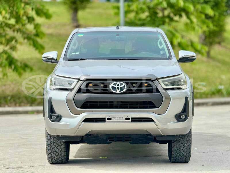 Big with watermark toyota hilux hanoi ha noi 47512