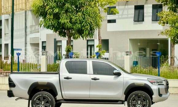 Mua Đã sử dụng Toyota HiLux Xe ô tô Mua Đã sử dụng Toyota HiLux Xe ô tô