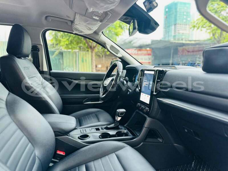 Big with watermark ford everest none bac ninh 47513