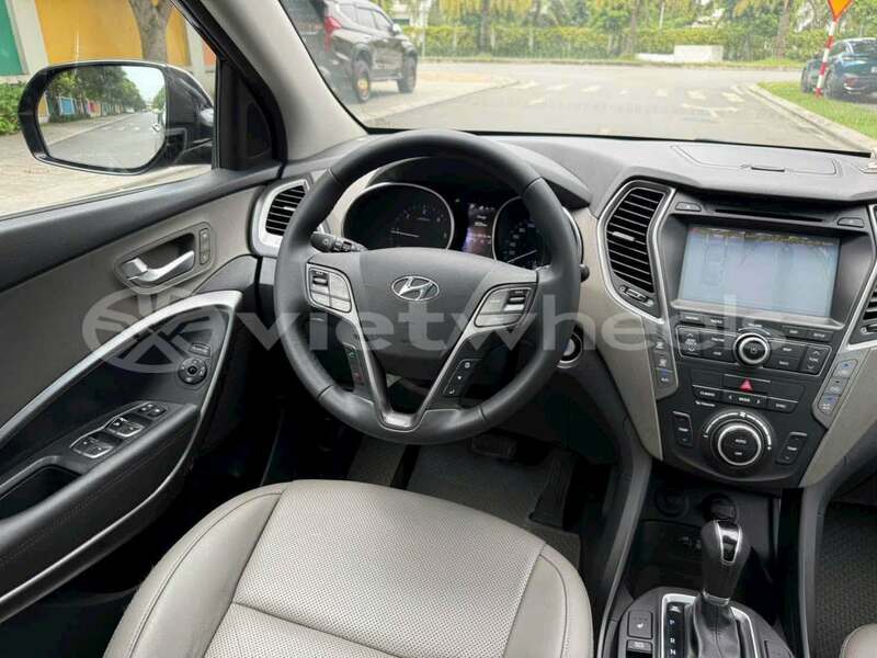 Big with watermark hyundai santa fe hanoi can tho 47587