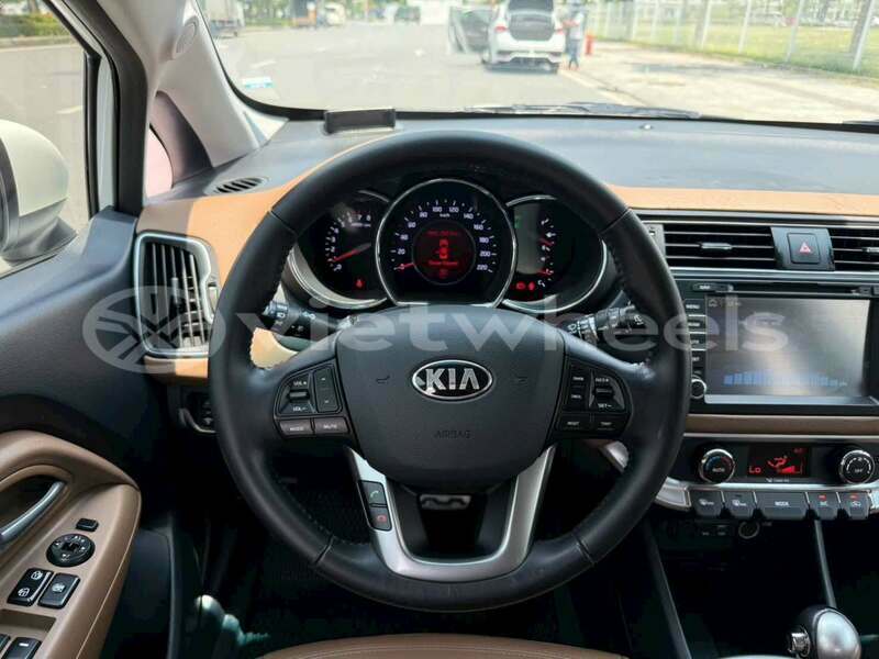 Big with watermark kia rio hanoi can tho 47592