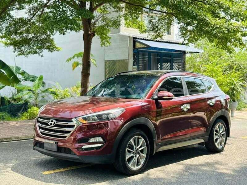 Big with watermark hyundai tucson hanoi hue 47617