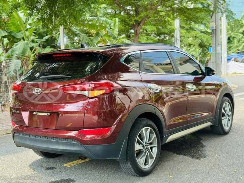 Big with watermark hyundai tucson hanoi hue 47617
