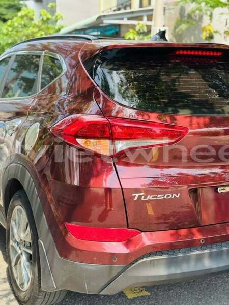 Big with watermark hyundai tucson hanoi hue 47617
