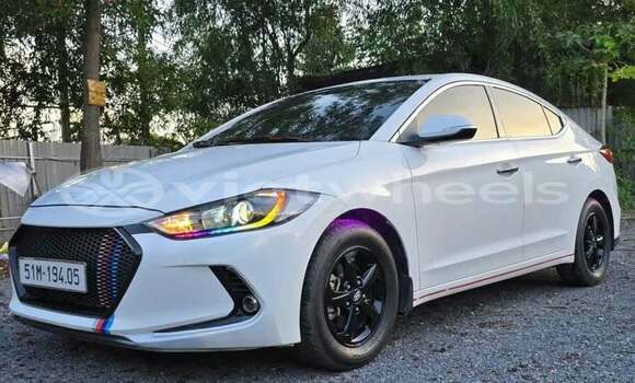Mua Đã sử dụng Hyundai Elantra Xe ô tô Mua Đã sử dụng Hyundai Elantra Xe ô tô