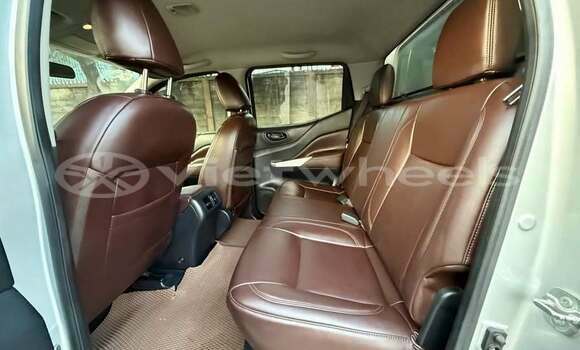 Mua Đã sử dụng Nissan Navara Xe ô tô Mua Đã sử dụng Nissan Navara Xe ô tô