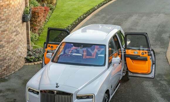 Mua Đã sử dụng Rolls Royce Cullinam Xe ô tô Mua Đã sử dụng Rolls Royce Cullinam Xe ô tô