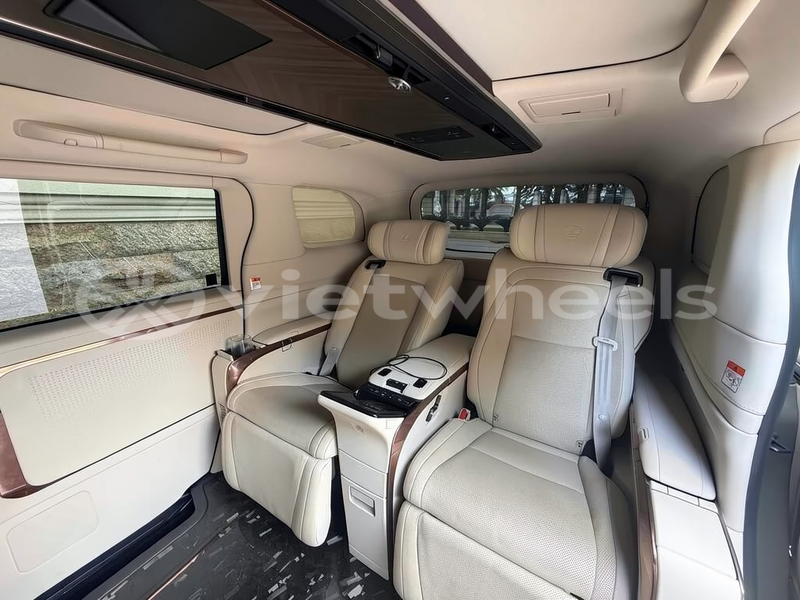 Big with watermark lexus lm hanoi tp ho chi minh 47677