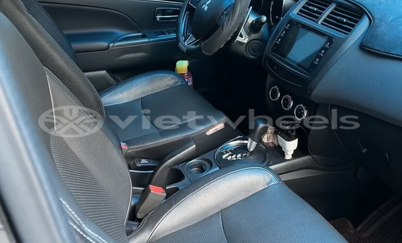 Mua Đã sử dụng Mitsubishi Outlander Xe ô tô Mua Đã sử dụng Mitsubishi Outlander Xe ô tô