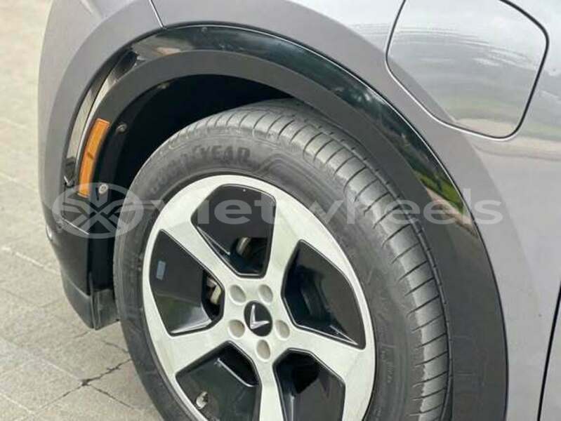 Big with watermark vinfast vf9 hanoi can tho 47686