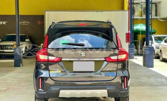 Buy Used Suzuki XL7 Car Buy Used Suzuki XL7 Car