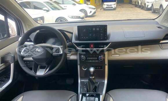 Buy Used Toyota VELOZ Car Buy Used Toyota VELOZ Car