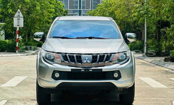 Mua Đã sử dụng Mitsubishi TRITON Xe ô tô Mua Đã sử dụng Mitsubishi TRITON Xe ô tô