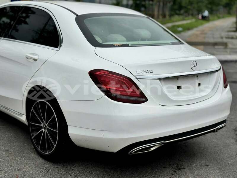 Big with watermark mercedes benz c class hanoi gia lai 47715