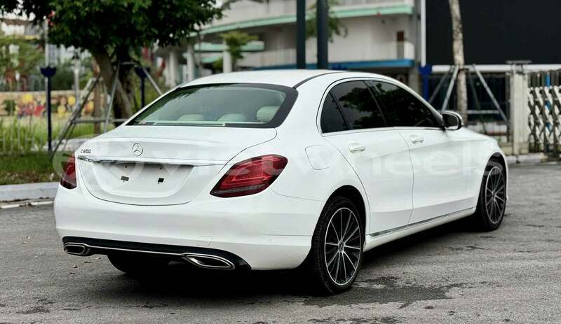 Big with watermark mercedes benz c class hanoi gia lai 47715