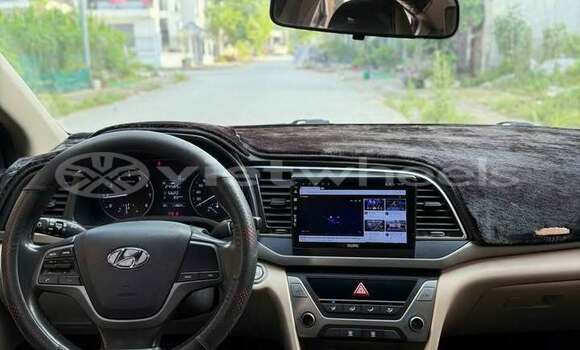 Mua Đã sử dụng Hyundai ELANTRA Xe ô tô Mua Đã sử dụng Hyundai ELANTRA Xe ô tô