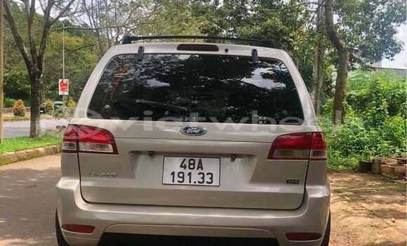 Mua Đã sử dụng Ford Escape Xe ô tô Mua Đã sử dụng Ford Escape Xe ô tô