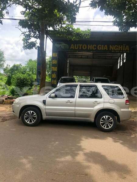 Big with watermark ford escape hanoi gia lai 47770
