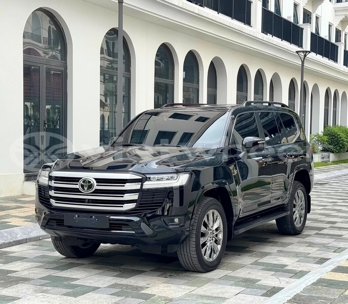 Big with watermark toyota land cruiser hanoi tp ho chi minh 47777