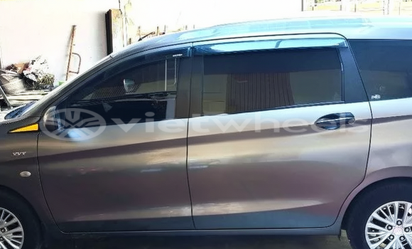 Mua Đã sử dụng Suzuki Ertiga Xe ô tô Mua Đã sử dụng Suzuki Ertiga Xe ô tô