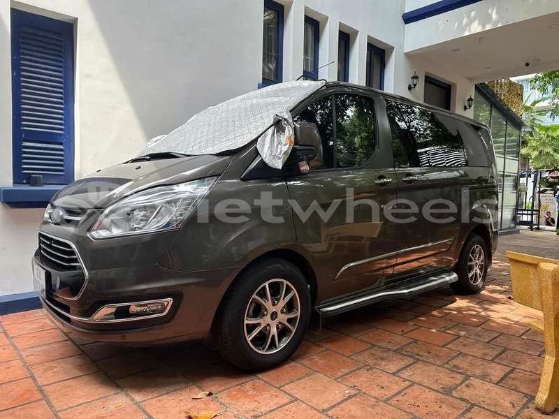 Big with watermark ford tourneo hanoi tp ho chi minh 47788