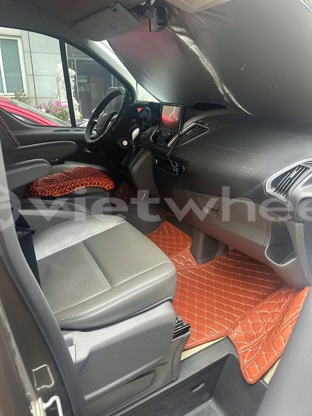 Big with watermark ford tourneo hanoi tp ho chi minh 47788
