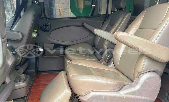 Mua Đã sử dụng Ford Tourneo Xe ô tô Mua Đã sử dụng Ford Tourneo Xe ô tô
