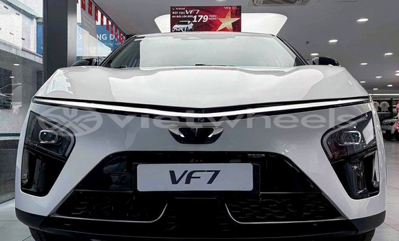 Mua Mới Vinfast Vf7 Xe ô tô Mua Mới Vinfast Vf7 Xe ô tô