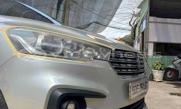 Mua Đã sử dụng Suzuki Ertiga Xe ô tô Mua Đã sử dụng Suzuki Ertiga Xe ô tô