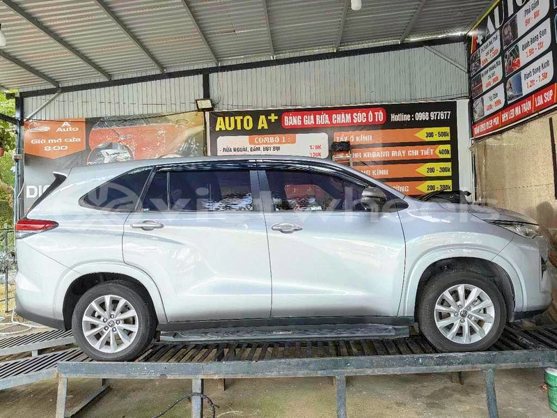 Big with watermark toyota innova cross hanoi tp ho chi minh 47838