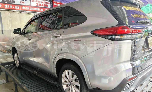 Mua Đã sử dụng Toyota Innova cross Xe ô tô Mua Đã sử dụng Toyota Innova cross Xe ô tô