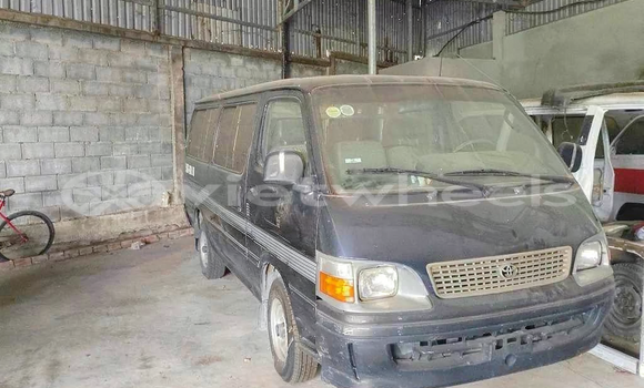 Mua Đã sử dụng Toyota Hiace Xe ô tô