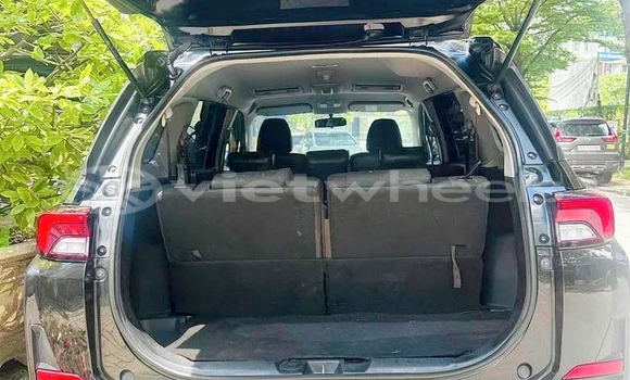 Mua Đã sử dụng Toyota Veloz cross Xe ô tô Mua Đã sử dụng Toyota Veloz cross Xe ô tô
