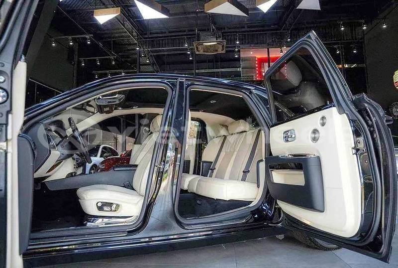 Big with watermark rolls royce ghost hanoi tp ho chi minh 47859