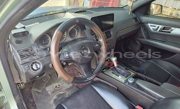 Mua Đã sử dụng Mercedes C300 Xe ô tô Mua Đã sử dụng Mercedes C300 Xe ô tô