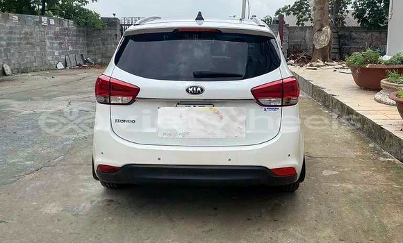 Mua Đã sử dụng KIA Rondo Xe ô tô Mua Đã sử dụng KIA Rondo Xe ô tô