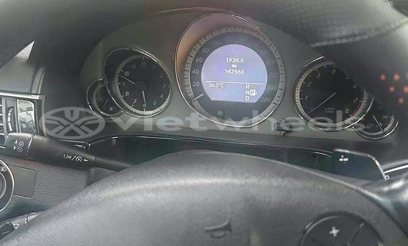 Mua Đã sử dụng Mercedes E250 Xe ô tô Mua Đã sử dụng Mercedes E250 Xe ô tô